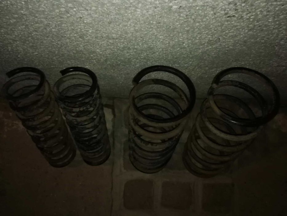 Пружини за BMW e34 оригинални