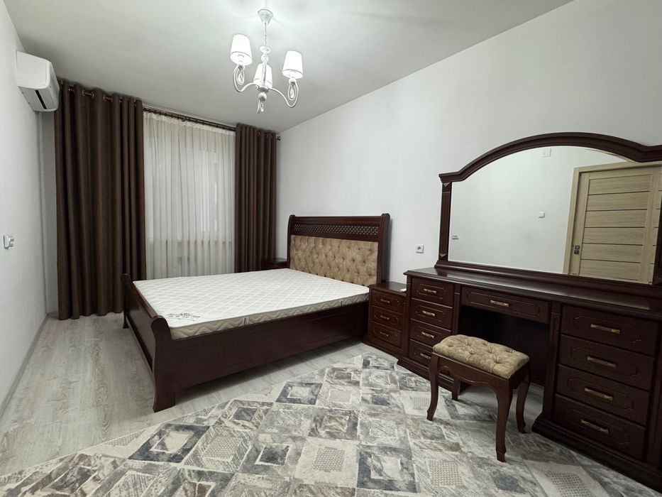 Сдается квартира ЖК Беш Чинор, ул.Махтумкули 2/13/16 70 м²