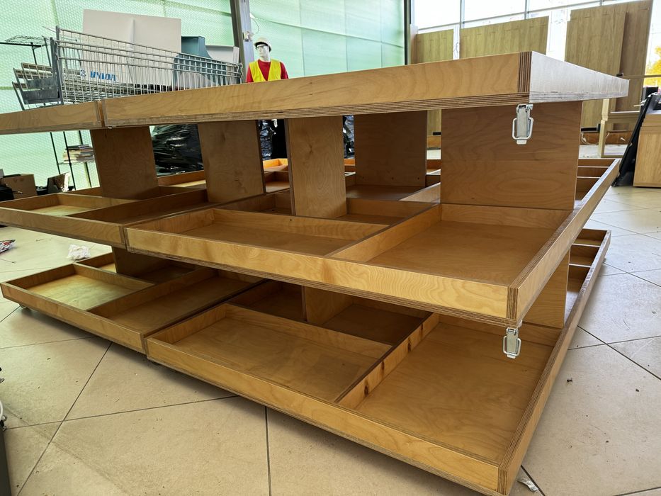 Masa prezentare magazin 210 x 120 x 92, concept special