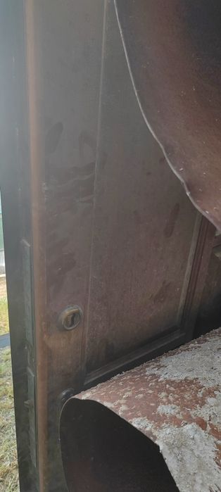 Дверь входная железная