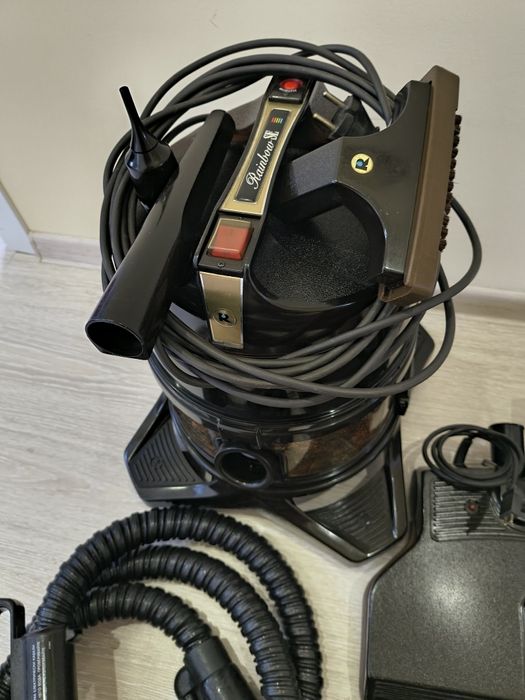 Пълен комплект прахосмукачка Рейнбоу -Rainbow Д4