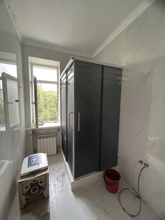 Стеклянный Перегородки и кабинки