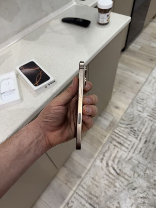 Iphone 16 pro 256gb yomkost 93%