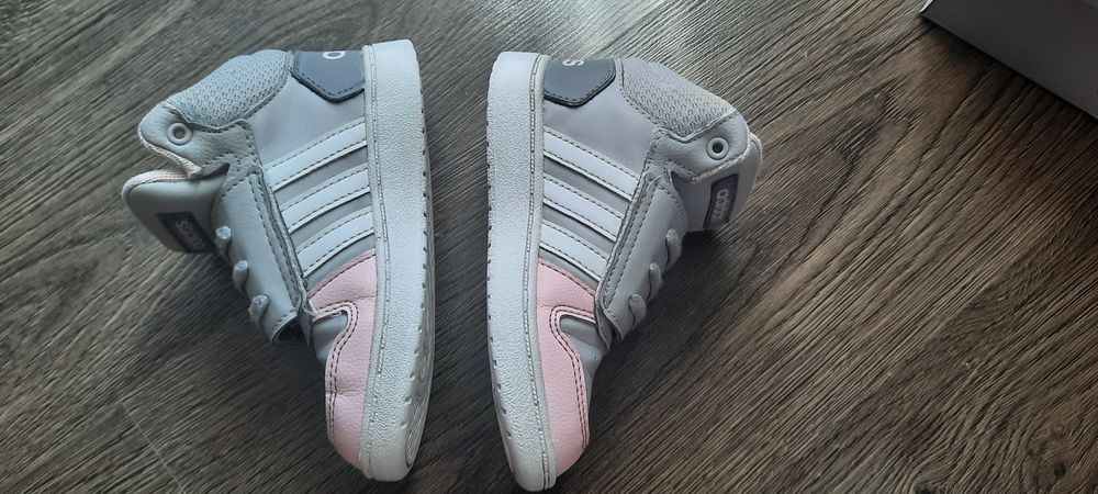 Маратонки Адидас