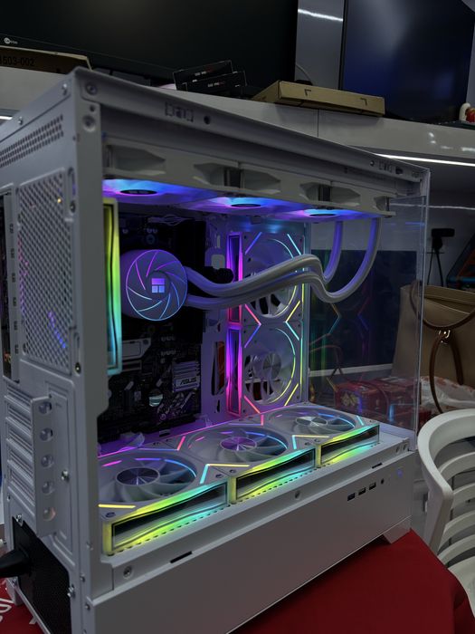 Компьютеры, девайсы, ноутбуки