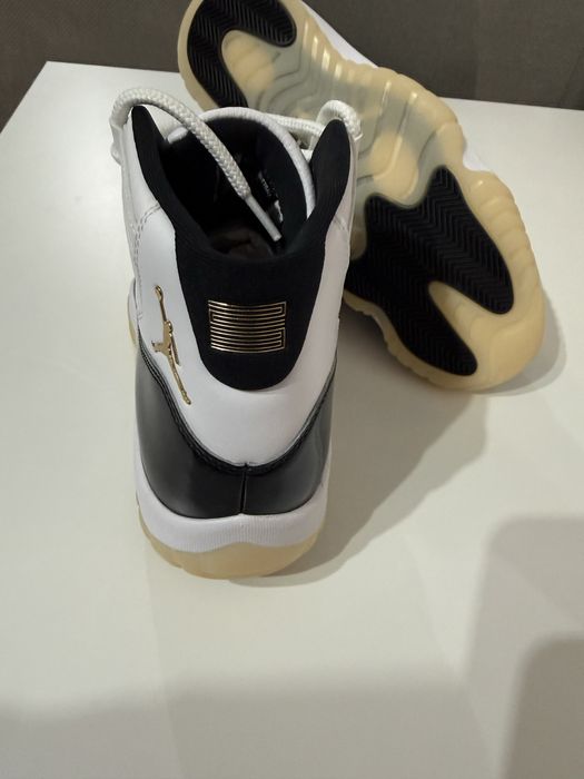 Jordan 11 Gratitude