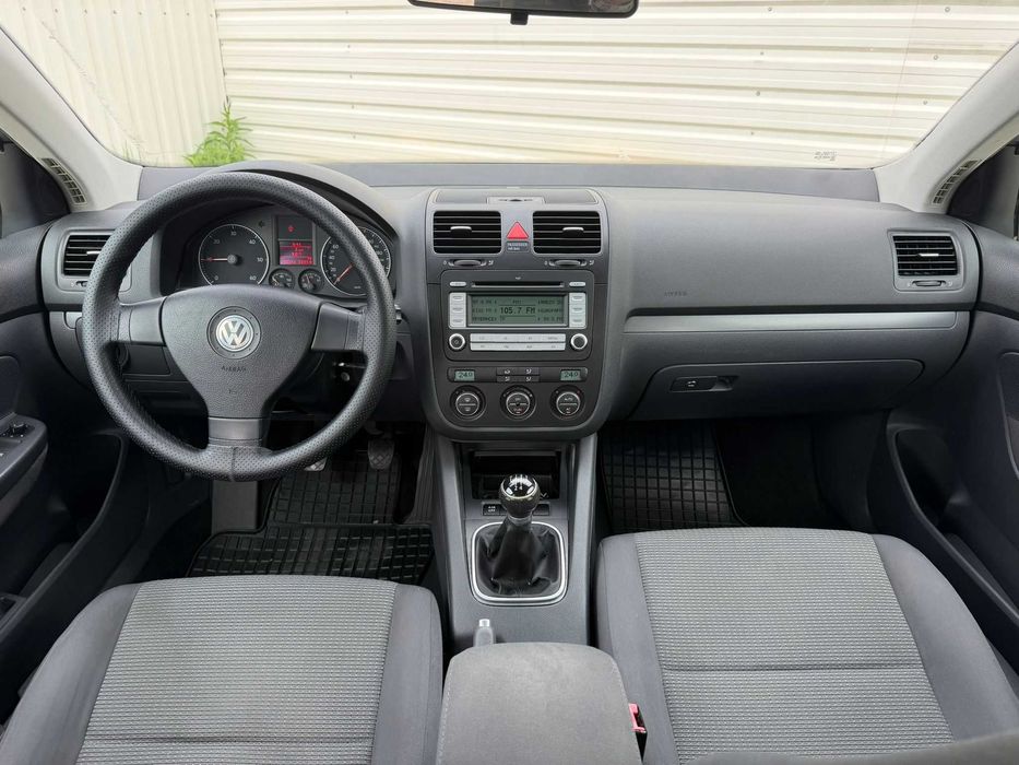 Volkswagen Jetta 1.9 TDI anul 2008