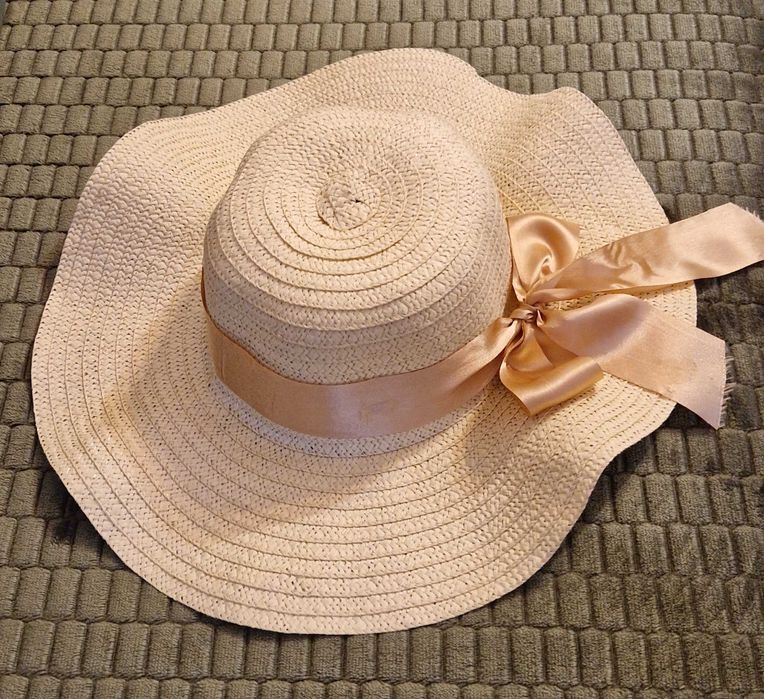 Pălărie de plajă pentru dame