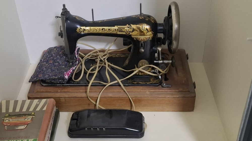 Швейная машинка Singer