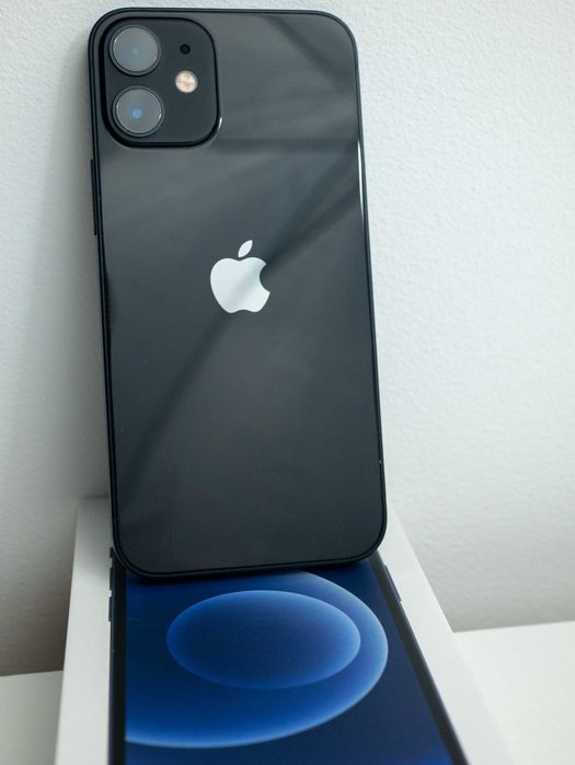 Vand iPhone 12 mini – 128 GB – Negru – Îngrijit