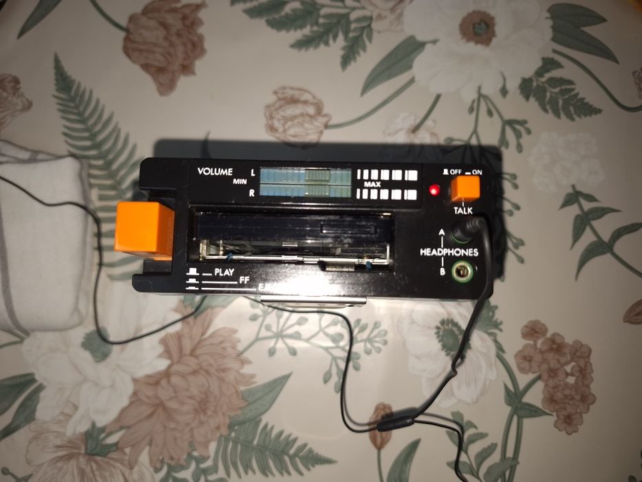 Casetofon portabil foarte vechi,walkman