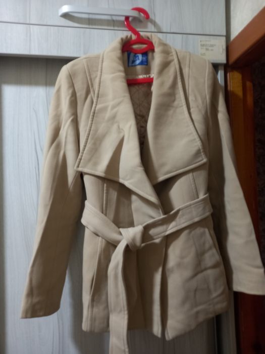 Срочно куртка мехли нимча сотилади