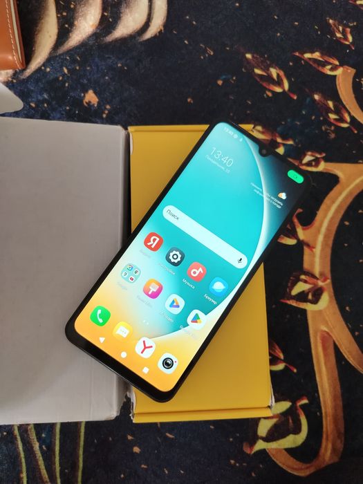 Продаётся телефон