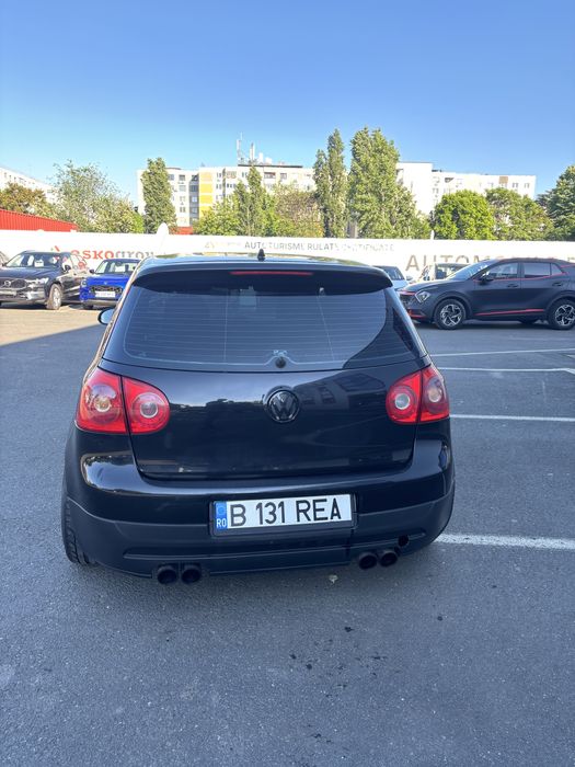 Volkswagen Golf GTI Mk5