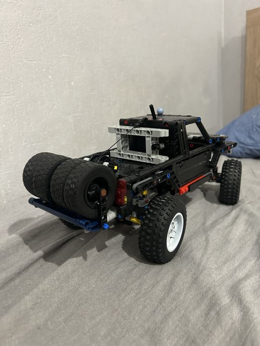 Lego technic самоделка (тойота хайлюкс )