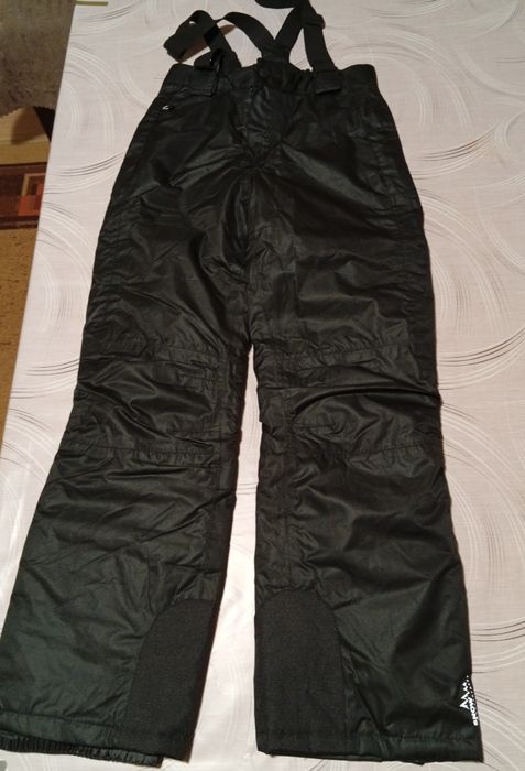 Нов ски панталон размер 146/152