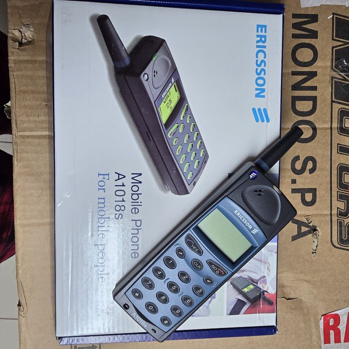 Ericsson 1018 Nou in cutie Nefolosit