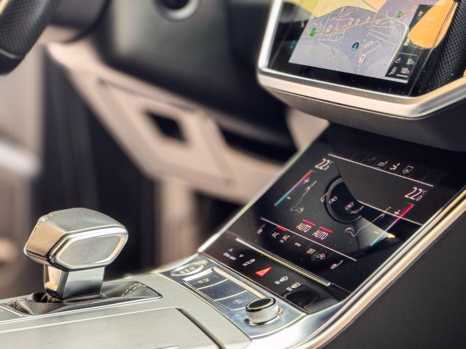 AUDI-A 7 50e Quattro S-LINE+Ext MMI+MATRIX/20*/360*K PLUG in HYBRID !