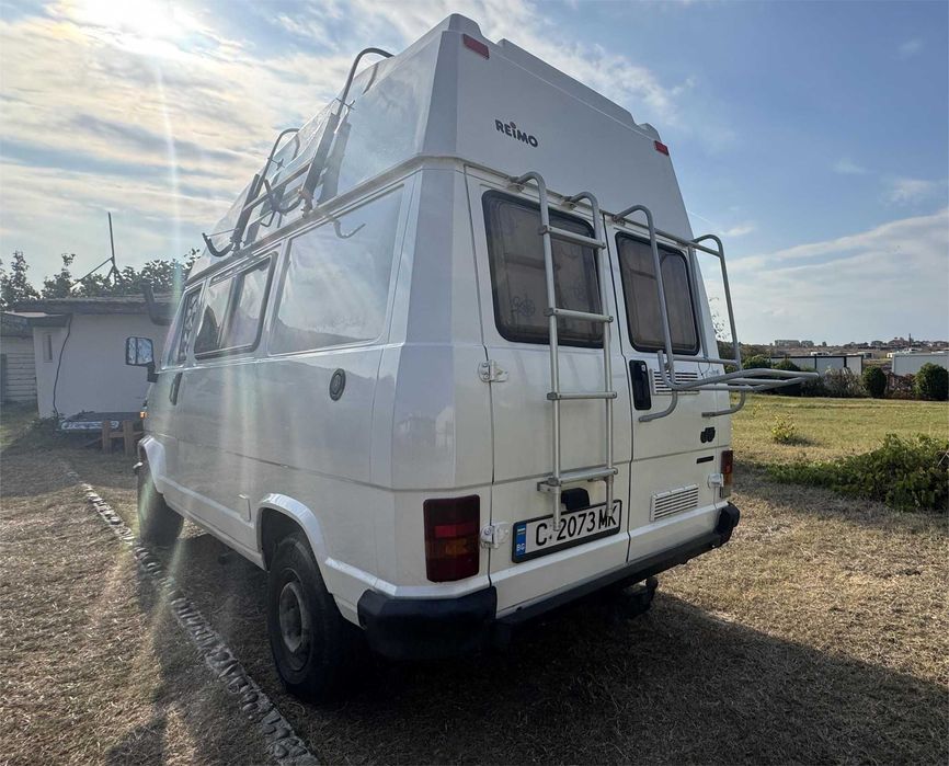 Кемпер Peugeot J5 REIMO 2. 5 чист дизел 74 к. с 1990г.