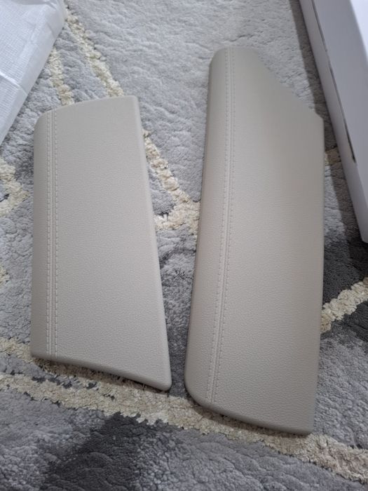 Vând cotiera si mânere uși bmw f10