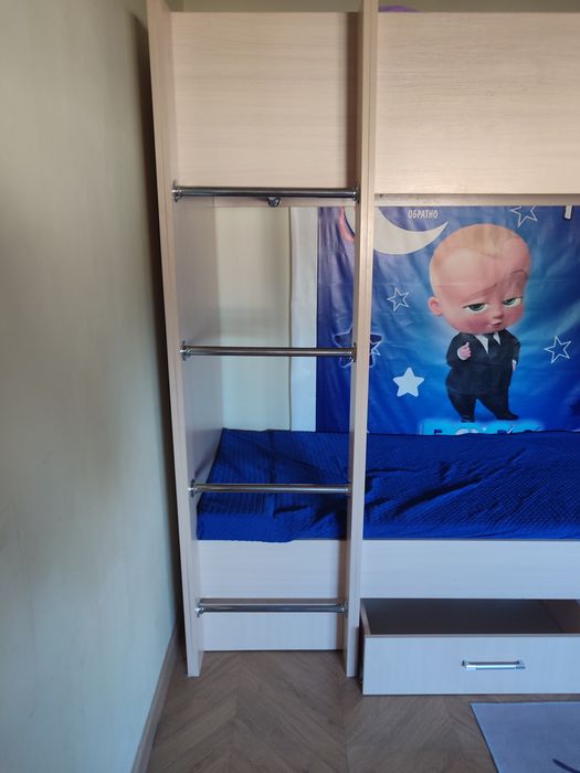 Продам 2- хярусную кровать б/у