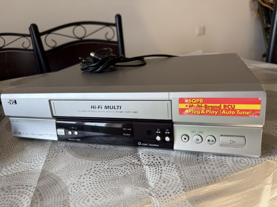 Видеопроигрыватель JVC 15000 тенге