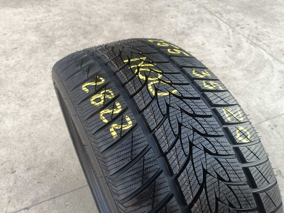 O anvelopa noua de iarna 255 35 20 imperial snow dragon dot 2822