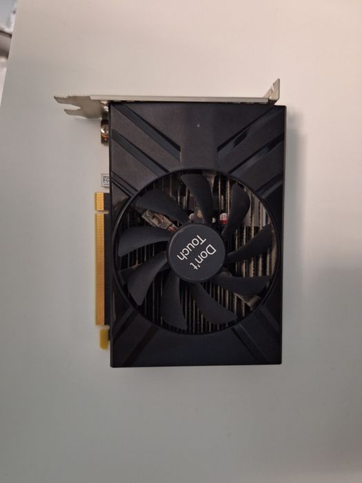 Placă video GTX 1650