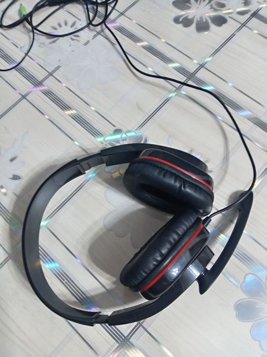 Продам. Наушники