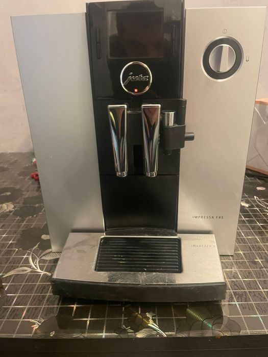 Expresor Jura Impressa f85