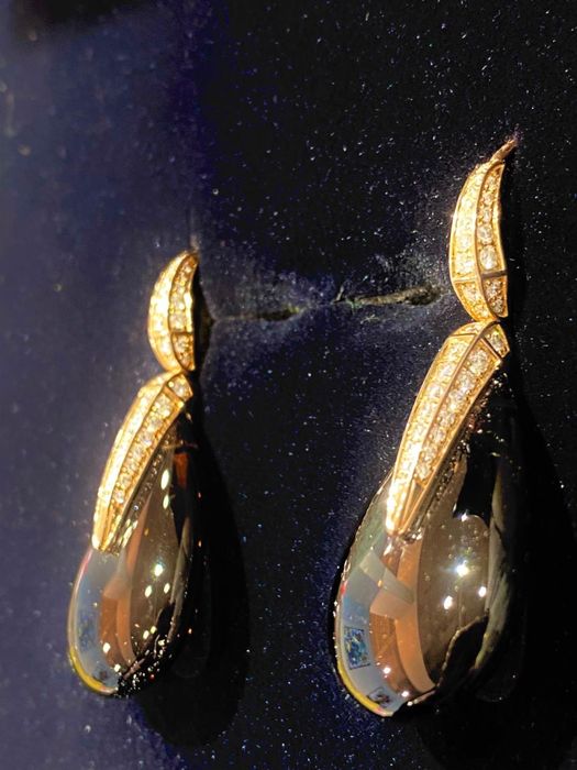 Продам золотые серьги Chimento оригинал