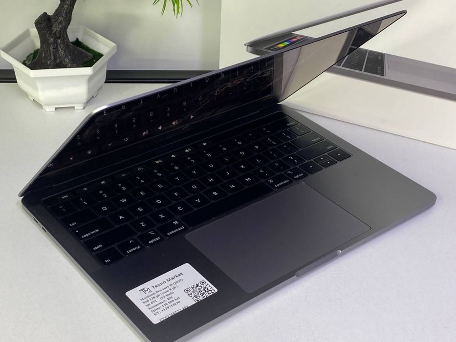 Machook Pro core 15 (2019)