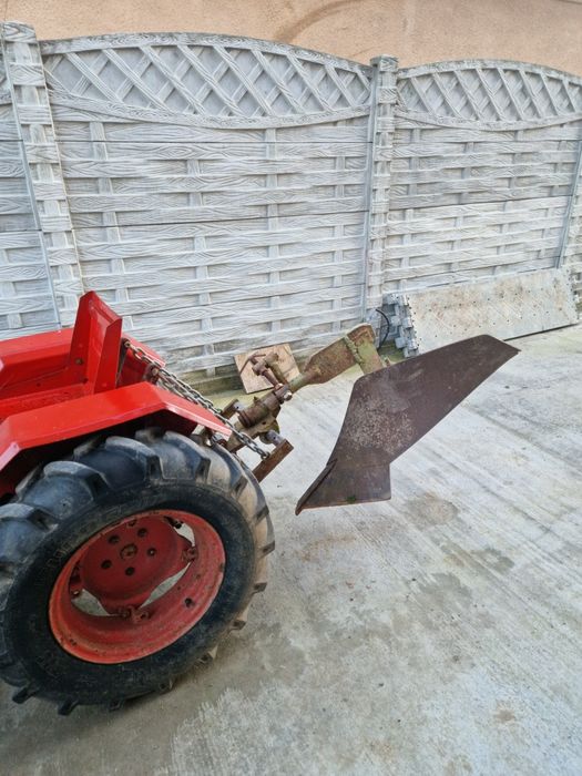 Tractoras articulat Valpadana