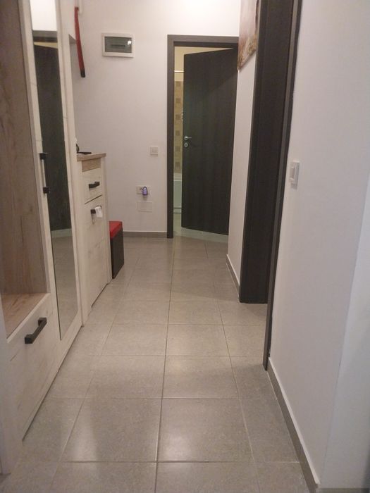 Apartament 2 camere  decomandat și mobilat ,Militari Residence  Et 1 din 4 plus mansarda ,lift ,loc de parcare la liber ,balcon închis,jaluz verticale
