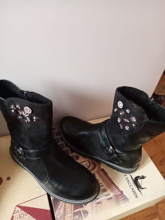 Сапоги  35 размер в отличном состоянии