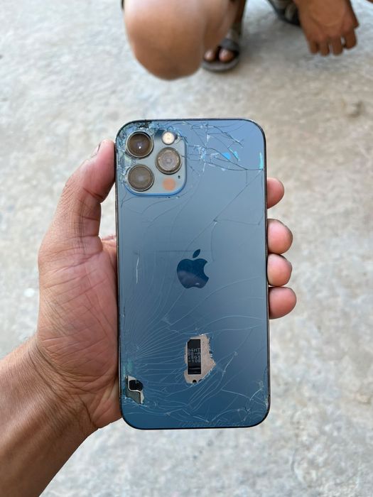 Iphone 12 pro 64/77