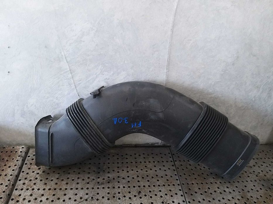 Tubulatura admisie aer 3.0 d bmw seria 5 f11 13718509067 19385510