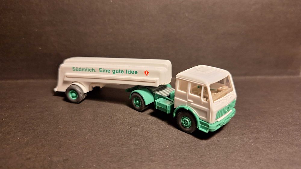 Колекционерски камиони 1:87