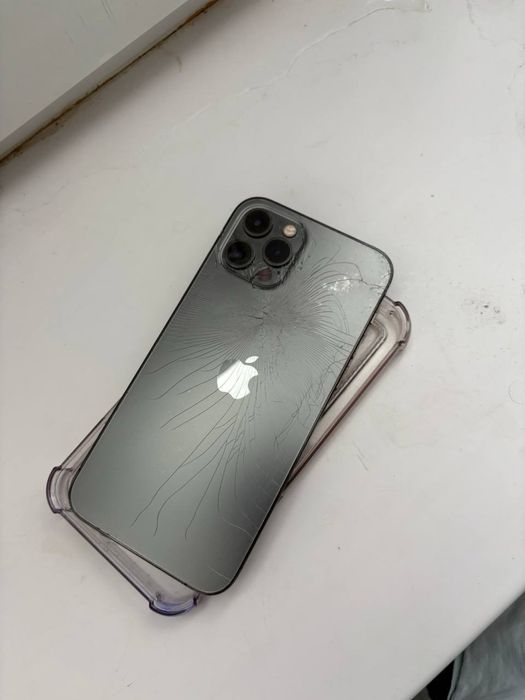 Айфон 12 про 75% Акб