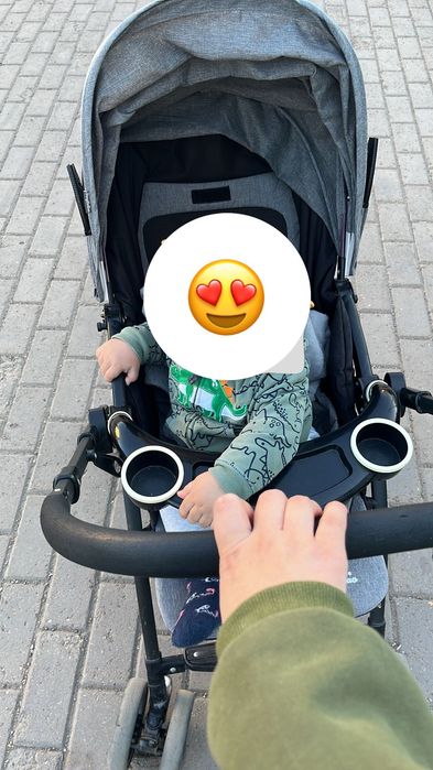 Детская прогулочная коляска