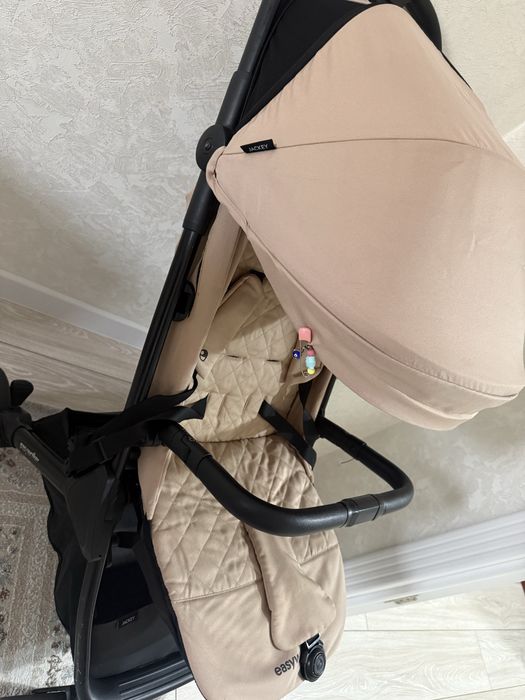 прогулочную коляску Easywalker Jackey