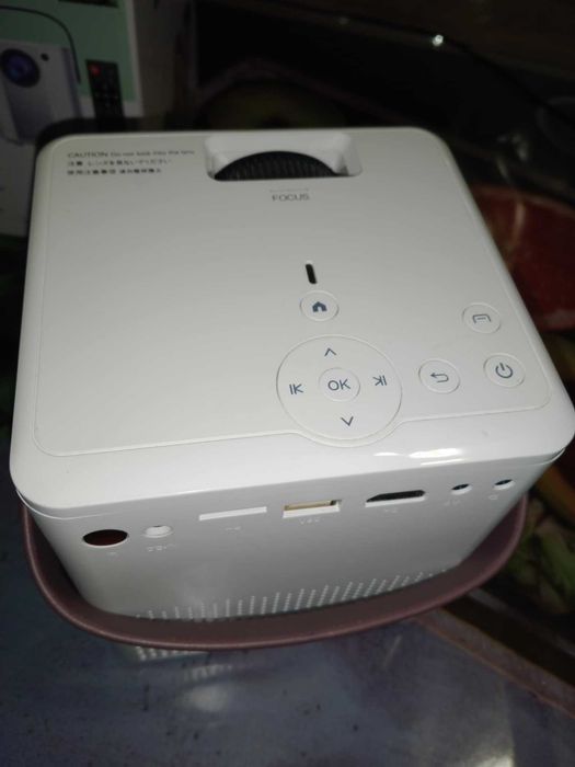 преносим мултимедиен проектор MMP-36