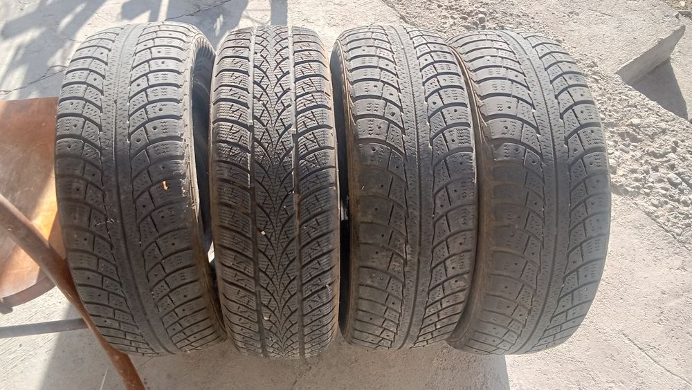 Покрышки зимние бу