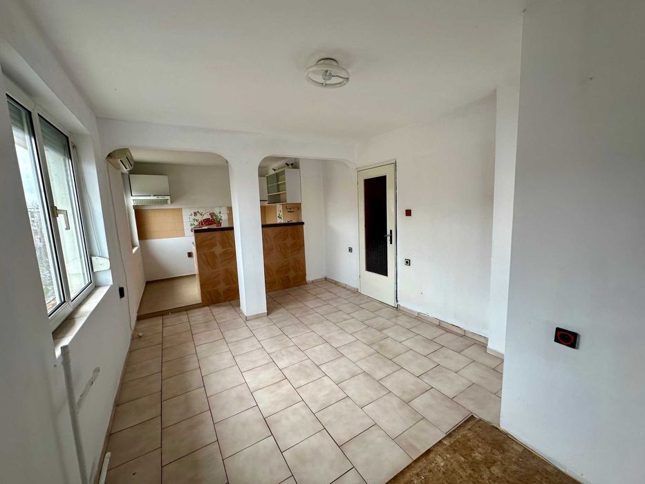 Продава се Двустаен апартамент в Бургас, Лазур - 42 кв.м за 1203 €/кв.м - Снимка #5