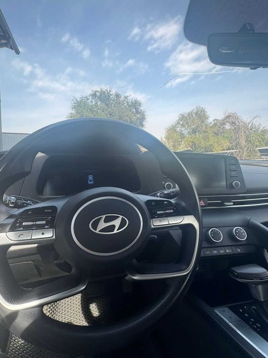 Открыт набор водителей на арендные автомобили для такси.