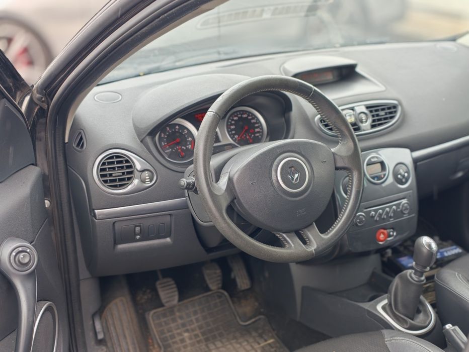 Renault Clio 3 2.0 139к.с. Xenon Climatronic Кожа