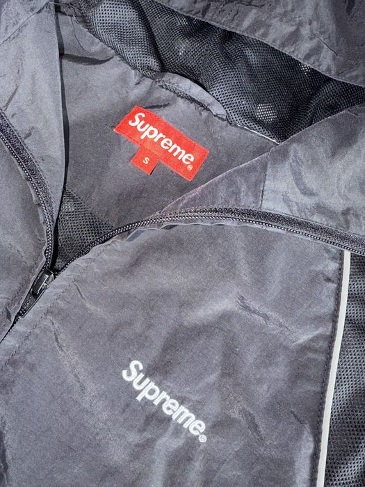 Яке ветровка Supreme glow in dark