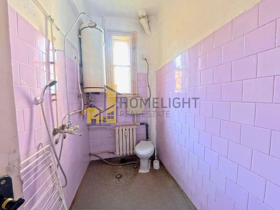 Тристаен апартамент в кв. Център