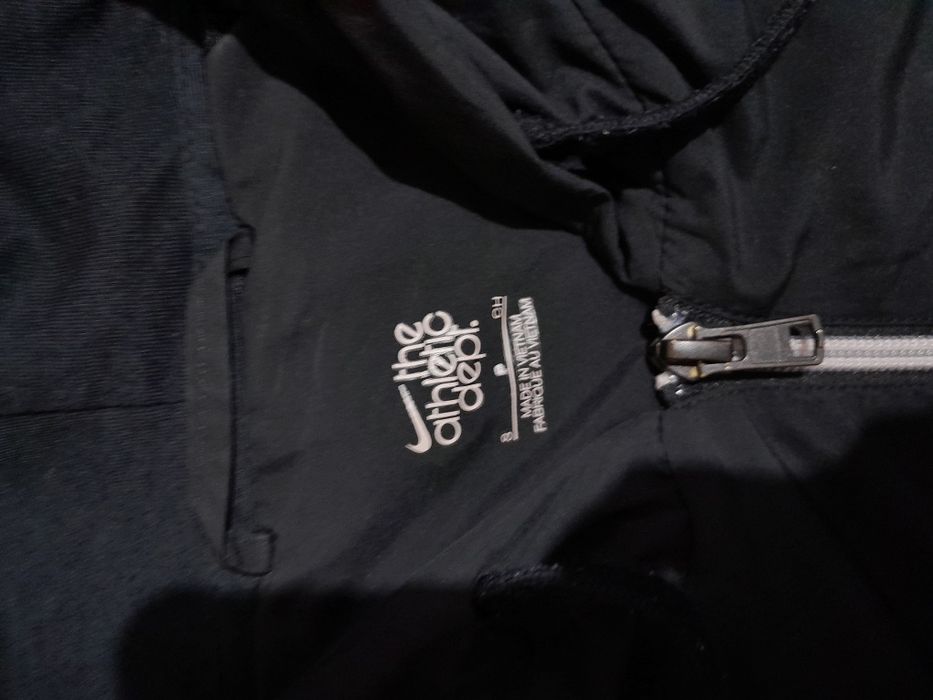 Оригинальная зипка(ветровка)найк(Nike)