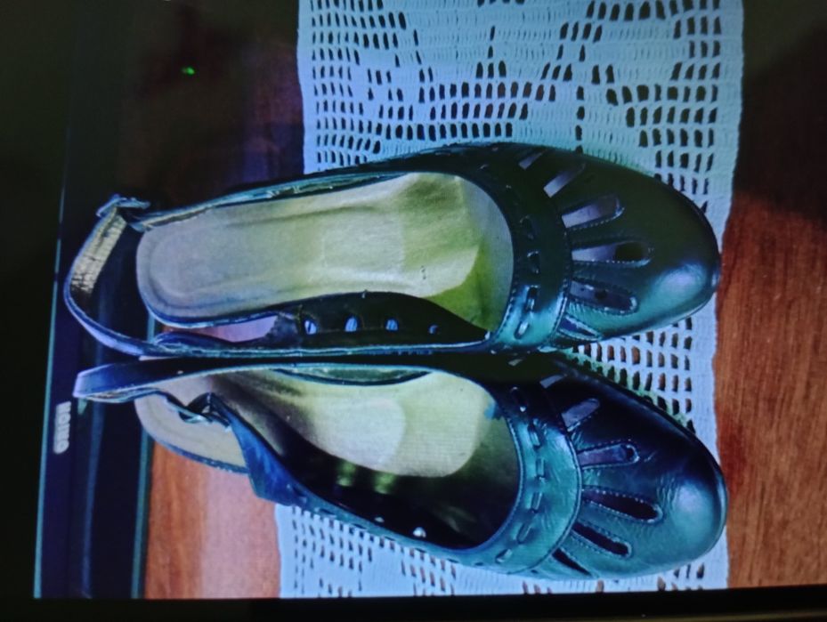 Pantofi, sandale ,modele diferite, papuci,